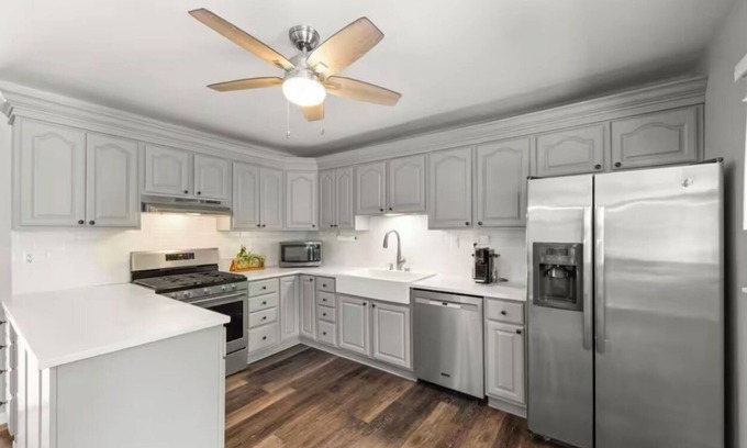 Darien House | Darien Delight - Single Level Ranch