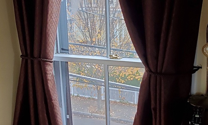 Somerville House | Davis Square Inn