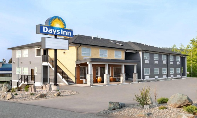 100 Mile House Hotel | Days Inn by Wyndham 100 Mile House