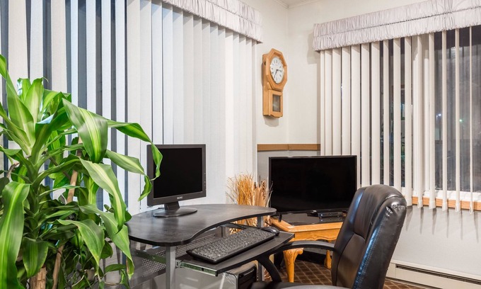 Atlantic Hotel | Days Inn by Wyndham Atlantic