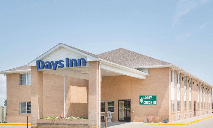Lexington Hotel | Days Inn by Wyndham Lexington NE