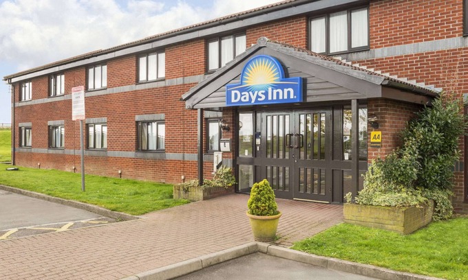 Ridgeway Hotel | Days Inn by Wyndham Sheffield M1