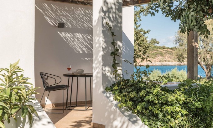 Agios Nikolaos Villa | Dazzling Crete Hotel | Deluxe Bungalow | Modern Furnishing | Stunning Sea.