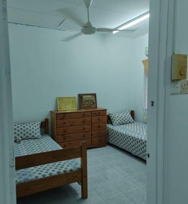 Kampung Pantai Halban House | De' Aman Homestay