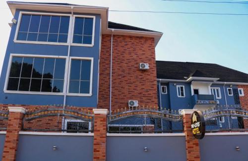 Asaba Hotel | De-Lites Hotel