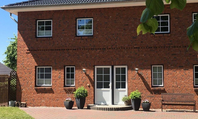 Dannau Apartment | FeWo Ostsee Oldenburg/Holstein Garten und Carport