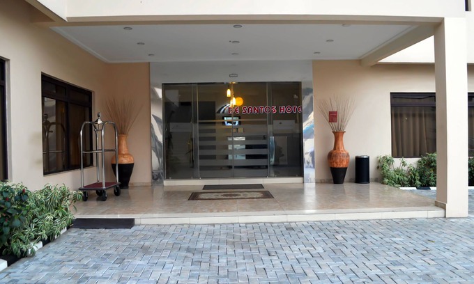 Agege Hotel | De Santos Hotel