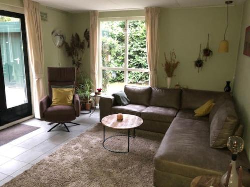 Ewijk House | De Zingende Wilg, heerlijk huisje met Hottub