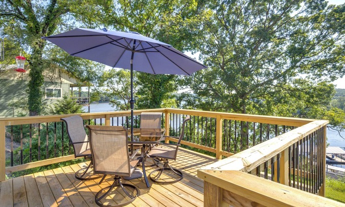 Warsaw Cabin | Deck & Grill: Lake of the Ozarks Cabin in Warsaw
