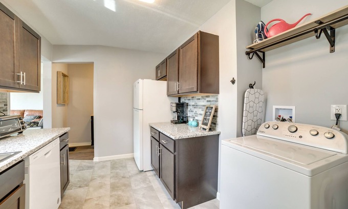 Natrona Heights Cottage | Deck & Patio: Inviting Abode in Natrona Heights!