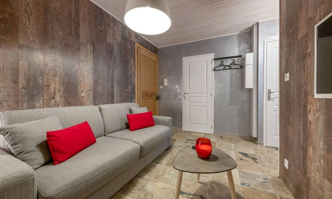 Le Puy-en-Velay Apartment | ★ Deco ★ City centre ★ Easy Parking ★ WIFI ★