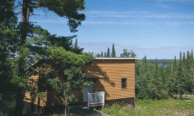 Kenora Cabin | Deer Run Cabin - Lakewood Park Cabins