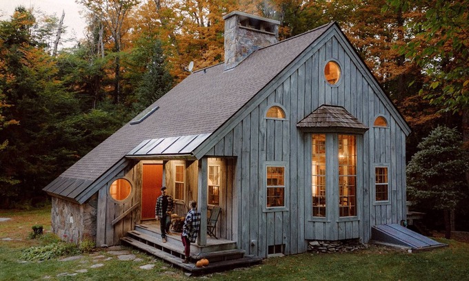 South Londonderry Cabin | Deerwood Hill ~ après ski cabin hot tub fire pit Stratton Manchester