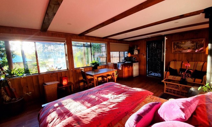 Glenalta Cottage | Dejavu Cottage In the Adelaide Hills