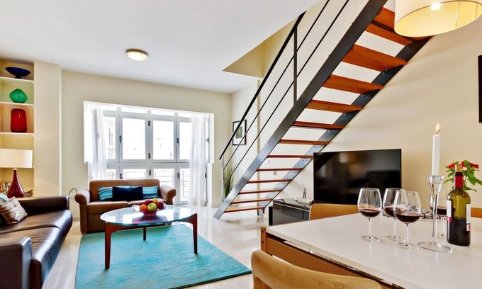 San Felipe Neri Apartment | Del Parque Flats Ollerias Duplex