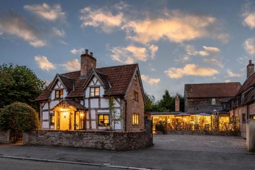 Dursley House | Delacy Frampton on Severn