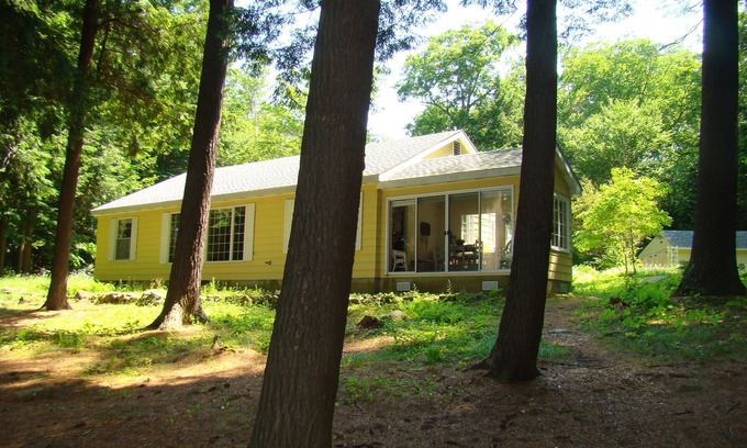 Moultonborough House | Delightful 2-bedroom house on Lake Kanasatka