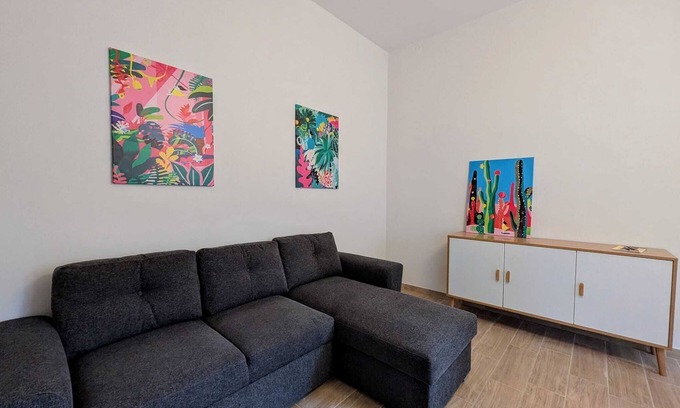 Pablo Apartment | Delightful apartment with AC in charming Parma
