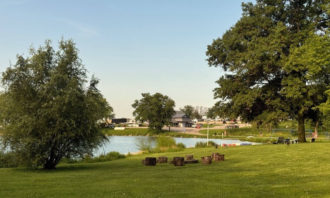 Oakdale Hotel | Delightful Camping XP w/Water Trampoline, Fishing Derbies, and Group Fire Pit