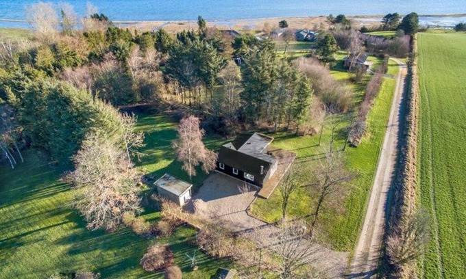 Nykobing Mors House | Delightful holiday cottage with view over the Limfjord. Wi-fi. Aircon.