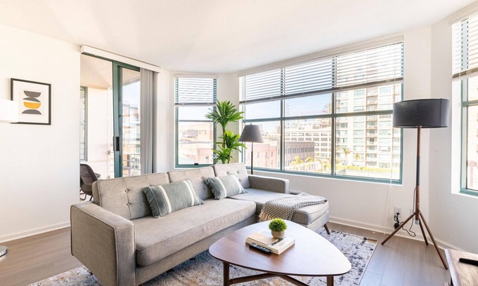 South Beach Apartment | Delightful South Beach 2BR w/Heated Pool, Shops & Dining, by Blueground