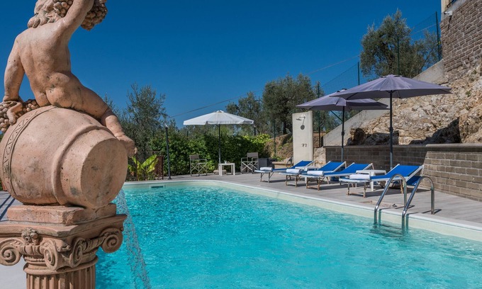 Montebuono Villa | Delightful Villa with Private Pool- 2 Km Umbria - 10 sleeping accommodations