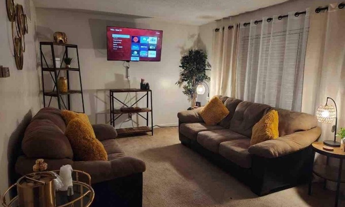 Cleveland Apartment | Delta Diamond