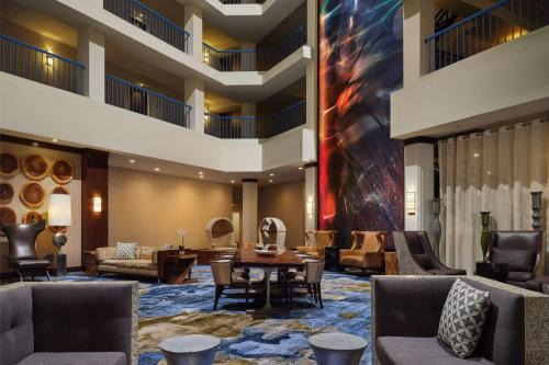 Tinicum Township Hotel | Delta Hotels by Marriott Philadelphia Airport