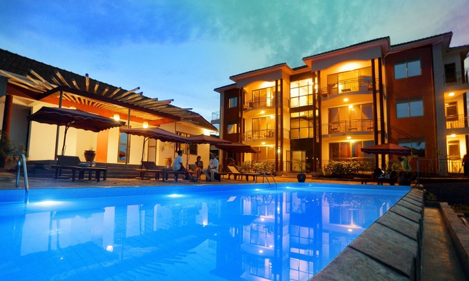 Kireka Apartment | Deluxe 3-Bed Apartment With Swimming Pool