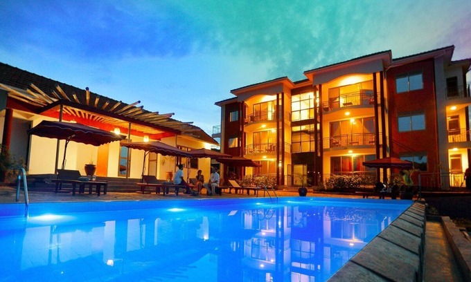 Kireka Apartment | Deluxe 3-Bed Apartment With Swimming Pool