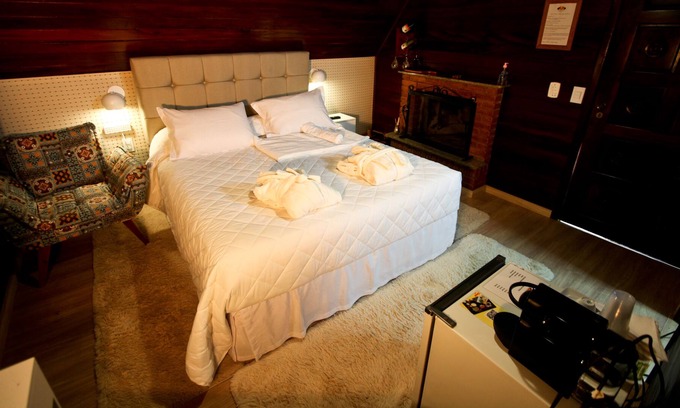 Santo Antonio do Pinhal Ski Chalet | DeLuxe Deck Chalet