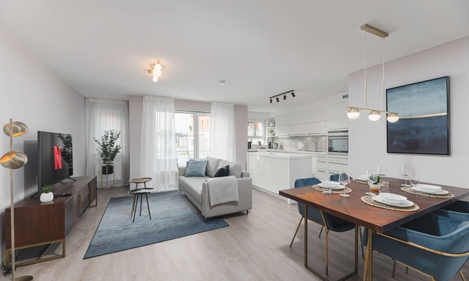 Leinfelden-Echterdingen Apartment | Deluxe Apartment 2 Schlafzimmer - Kostenlos Parken - Messe Flughafen - Balkon