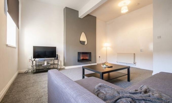 North Shields Apartment | Deluxe Flat Near Tynemouth