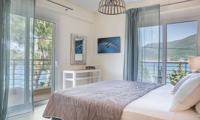 Karavomylos Villa | Deluxe Kefalonia Apartment | Apartment Ammos | 3 Bedroom | Pool | Sea View |.