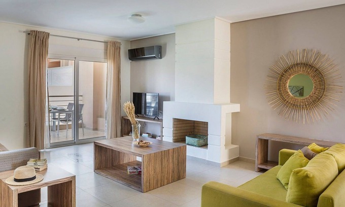 Karavomylos Villa | Deluxe Kefalonia Apartment | Apartment Hibiscus | 3 Bedroom | Pool |Karavomilos