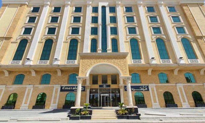 Jeddah House | Deluxe King Haven Elegant Emerald Stay