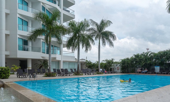 Cartagena District Condo | Deluxe Sonesta 2BD Condo / Hotel Amenities & Beach