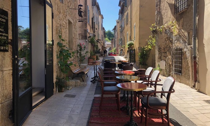 Valbonne House | Demeure d'Hotes Le Rocher