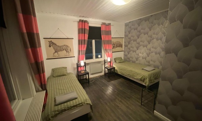 Jorn Apartment | Den Rosa hus!!
