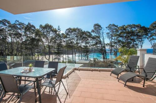 Denhams Beach Apartment | Denhams Beach side holiday apartment