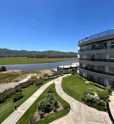 Villa Parque Siquiman Apartment | departamento complejo Veneto Village vista al lago