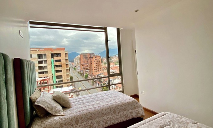 Cuenca Apartment | Departamento de Lujo en Cuenca, Adrianahome.