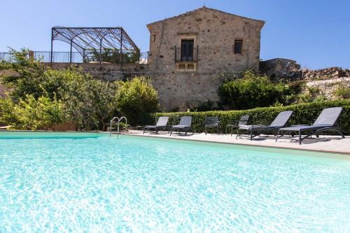 Raffo Apartment | Dependance a Baglio il Corvo by Wonderful Italy