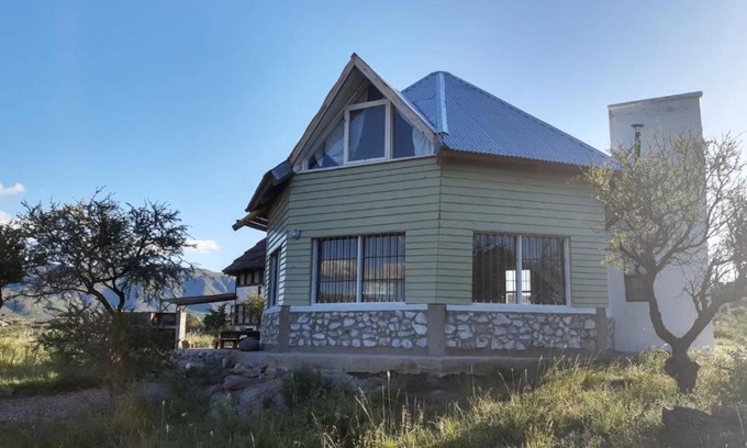 Ayacucho Department Ski Chalet | Descanso, aventura y ecoturismo en las sierras