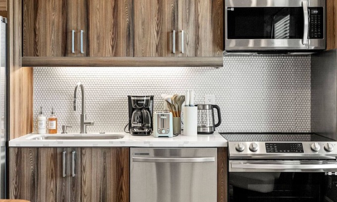 Cedars Apartment | Desert Deco | Urban Hideaway