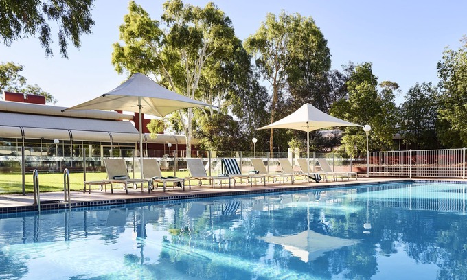 Yulara Hotel | Desert Gardens Hotel