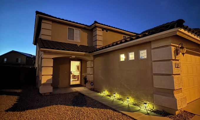 Sundance House | Desert Oasis Buckeye Verrado Gameroom Golf