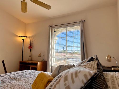 Hemet House | Desert Oasis Retreat