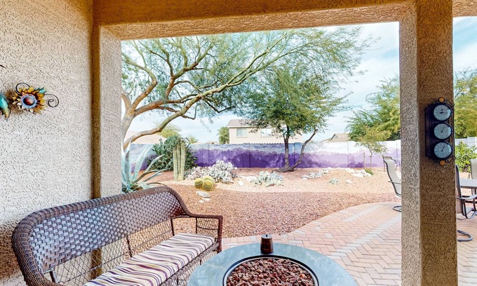 San Tan Valley House | Desert retreat with enclosed yard, instruments, alfresco dining, grill, & W/D