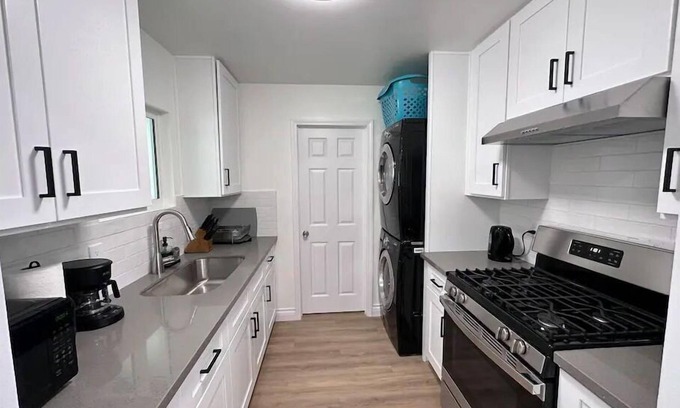 Ontario House | Designer holiday house/near Ontario Airport